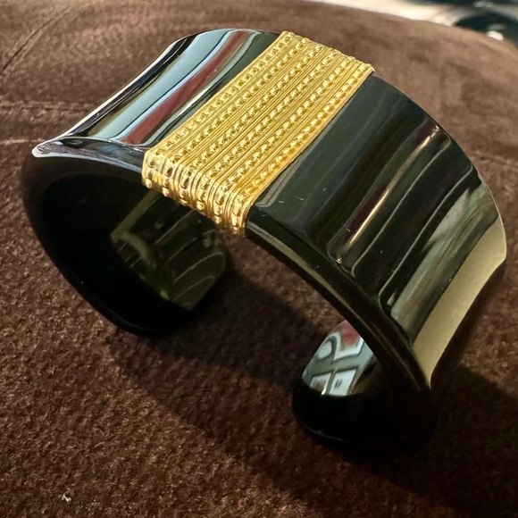 Black cuff bracelet from Greece - Picture 4 of 4